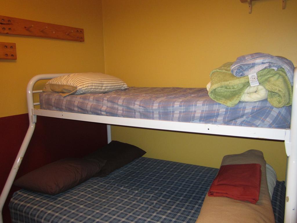 Beez Kneez Bakpakers Hostel Whitehorse Pokój zdjęcie